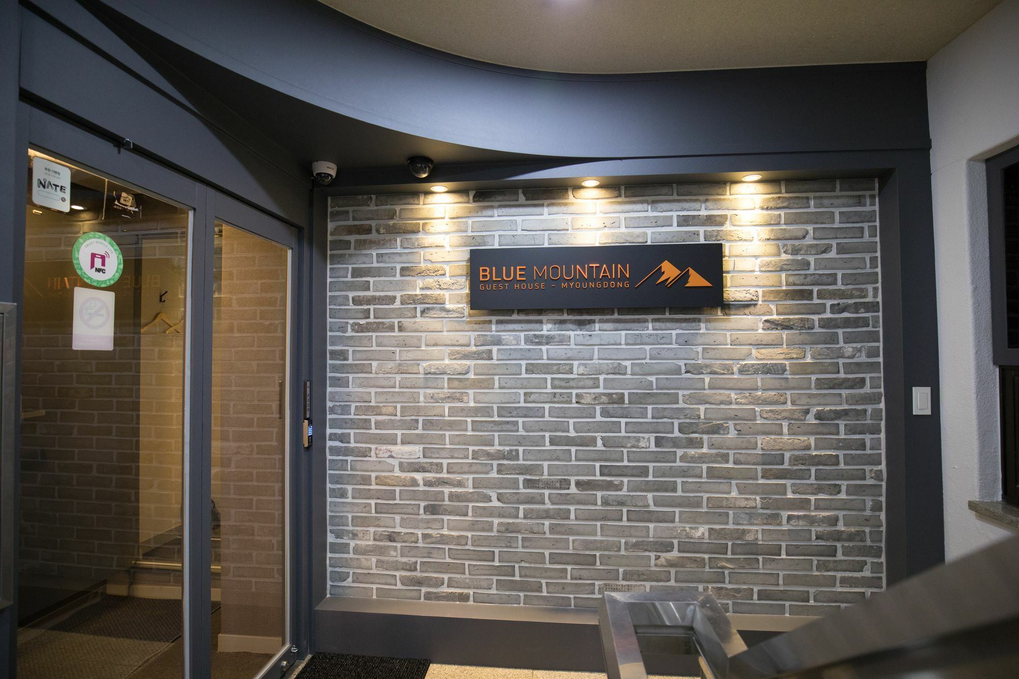 Blue Mountain Myeong-Dong Seul Exterior foto
